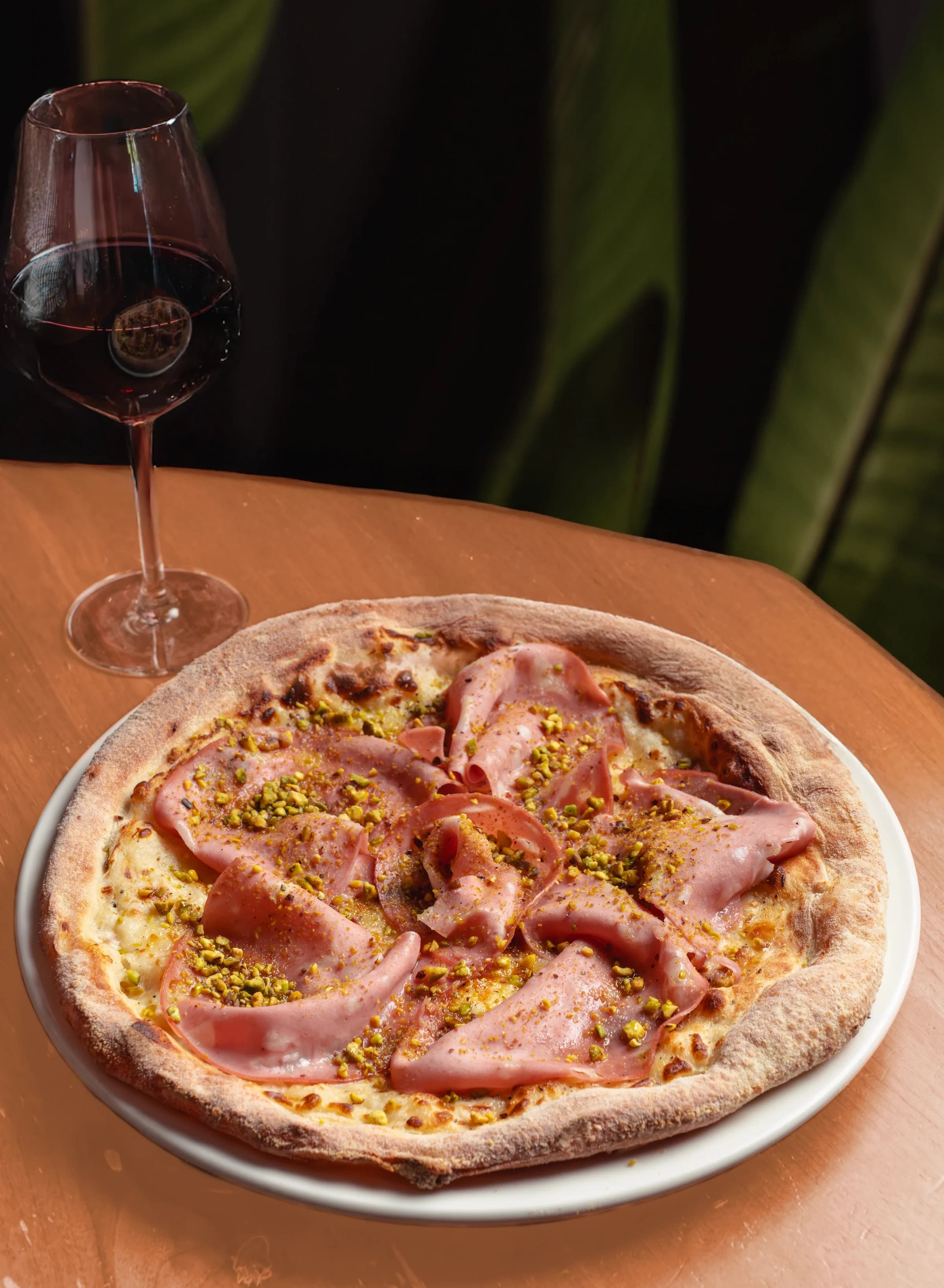 pizza prosciutto vin